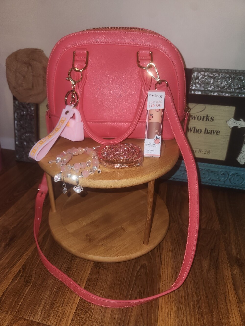 CORAL CROSSBODY CC BEAUTY BUNDLE